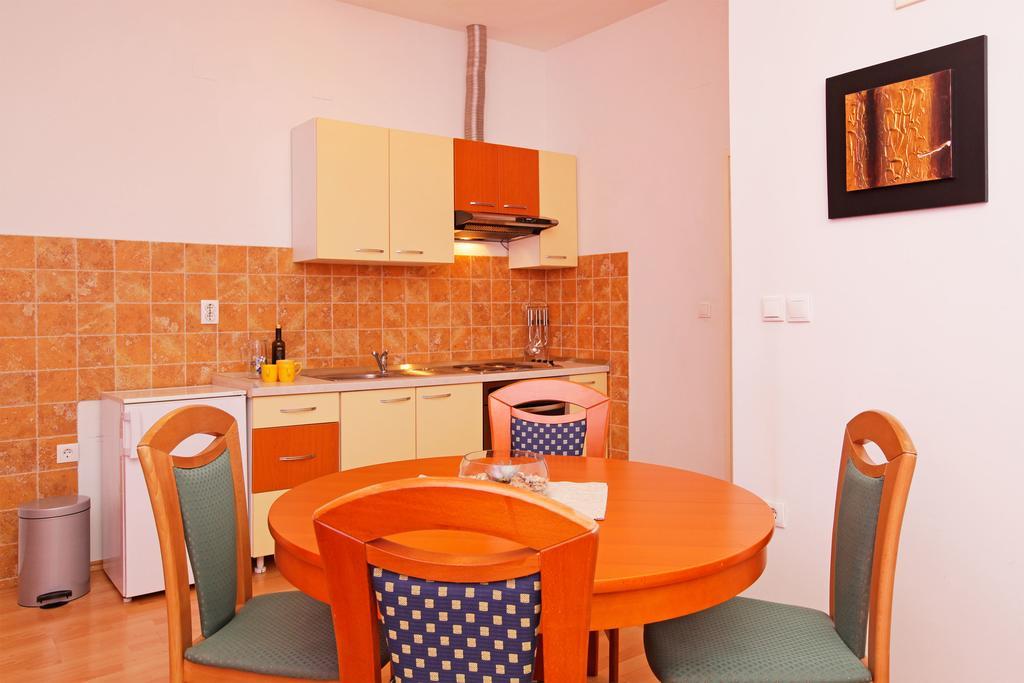 Guest House Kod Peskarije Vela Luka Bilik gambar