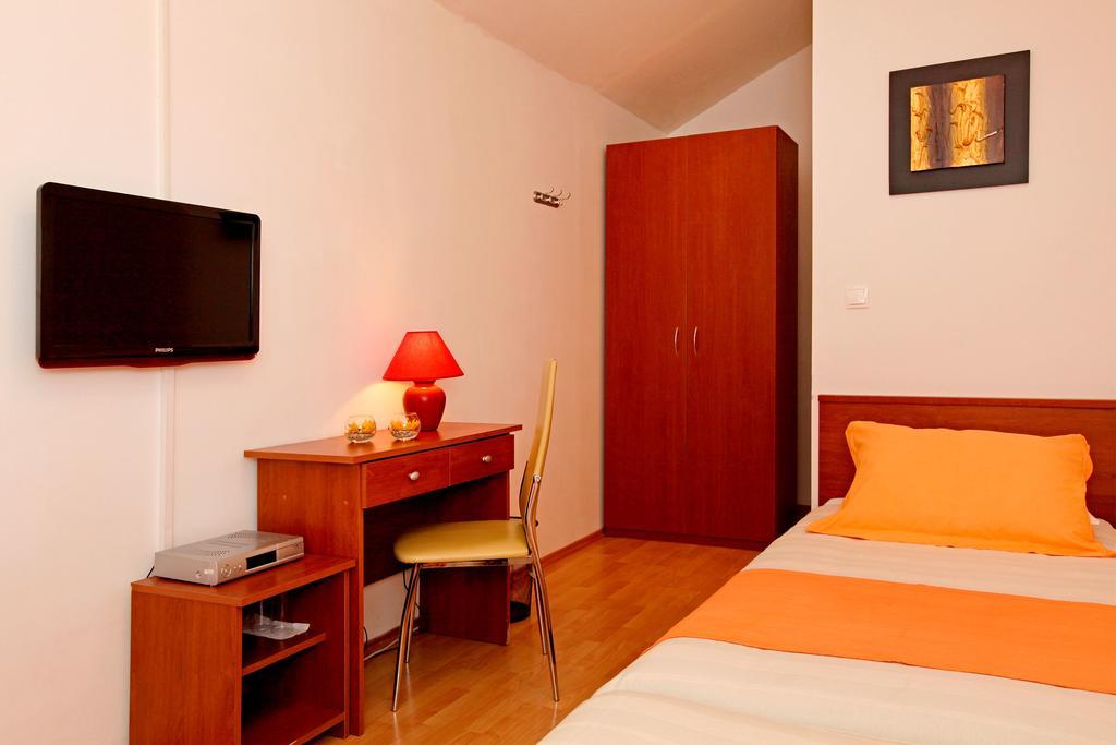 Guest House Kod Peskarije Vela Luka Bilik gambar